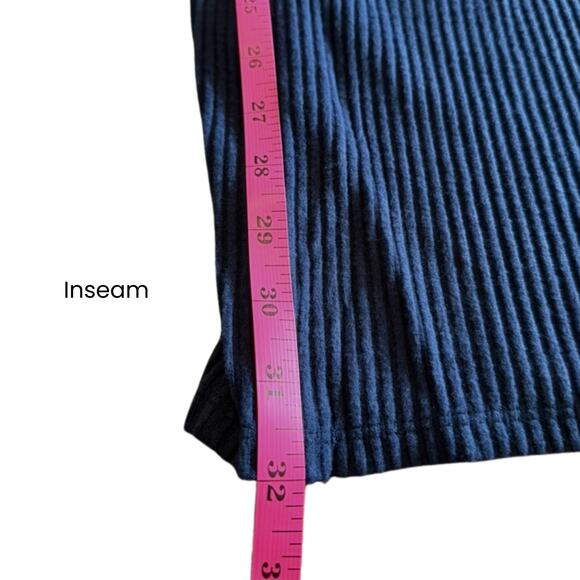 Alo Yoga Muse Wide Leg Pant Navy M NWT $118 - Picture 6 of 6